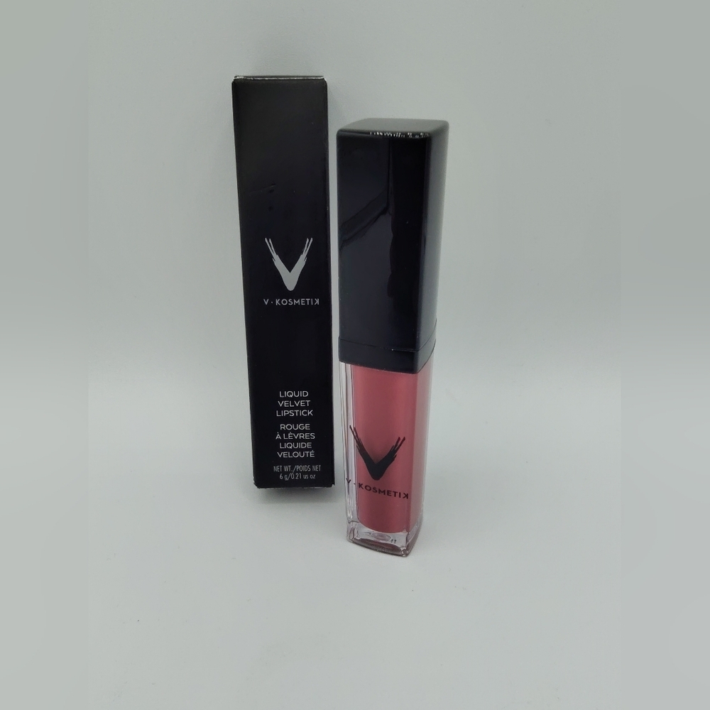 V Kosmetik Liquid Velvet Lipstick Bubbly Pink Nude Longwear Full Size NIB
